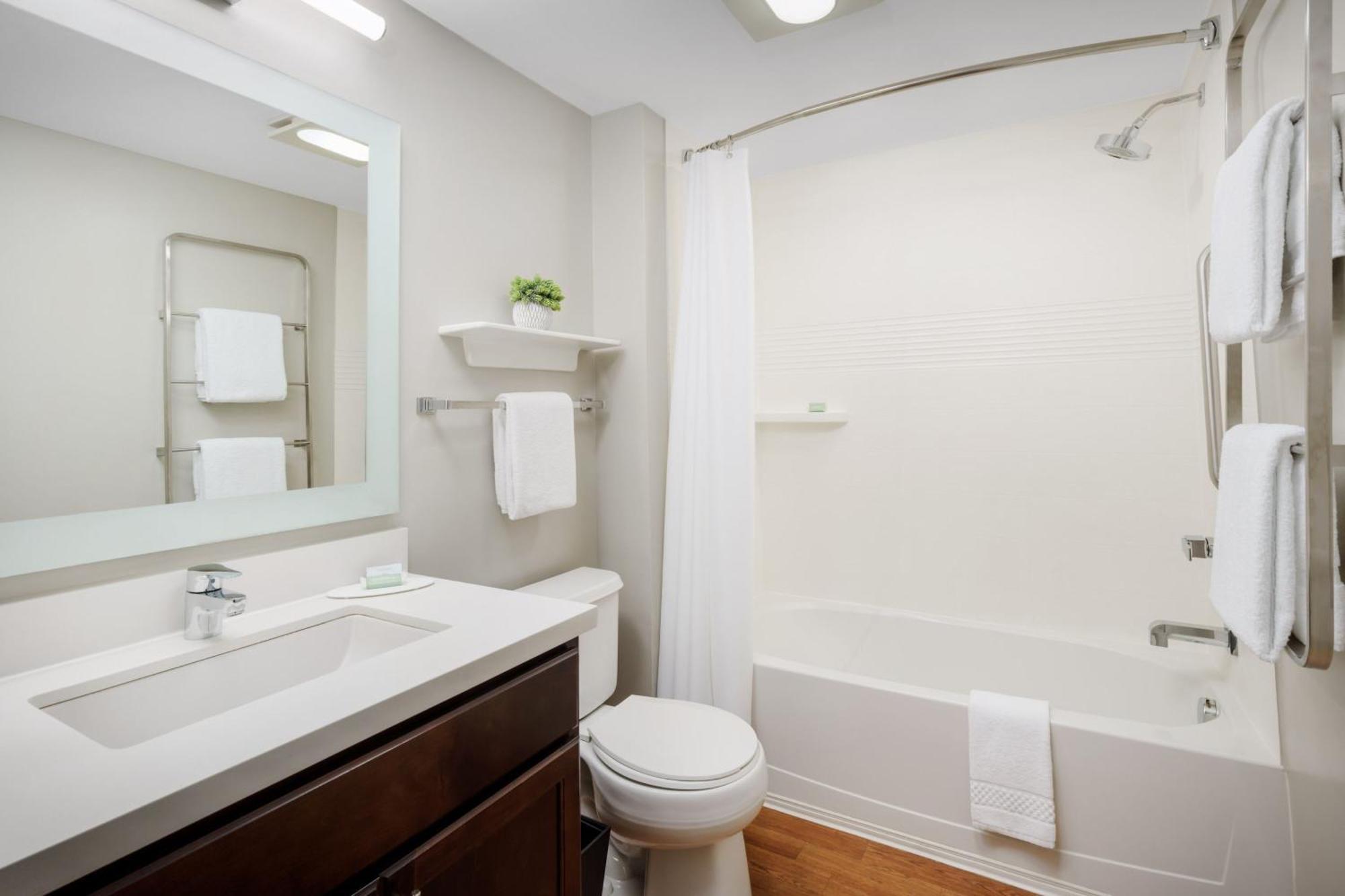 Towneplace Suites Manchester-Boston Regional Airport Ngoại thất bức ảnh