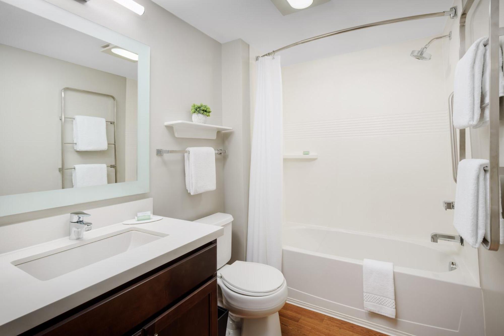 Towneplace Suites Manchester-Boston Regional Airport Ngoại thất bức ảnh