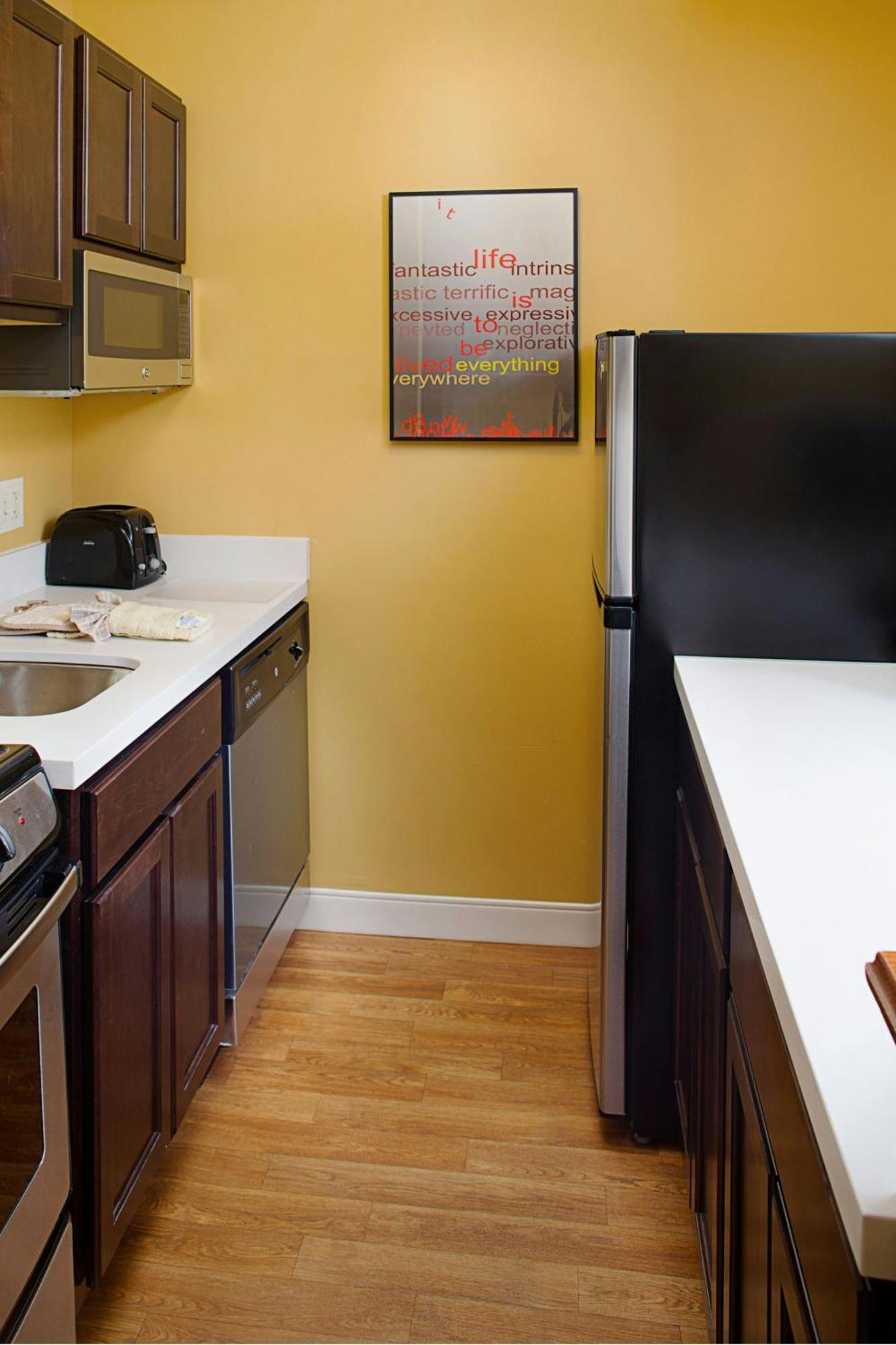 Towneplace Suites Manchester-Boston Regional Airport Ngoại thất bức ảnh